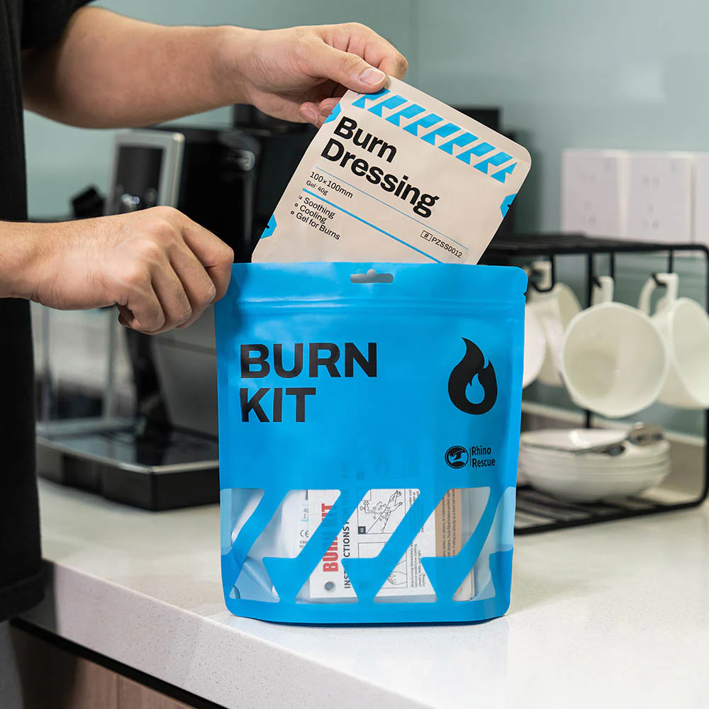Burn Kit --- FDA/CE Burn Kit Packs 4×4 Dressings & Sterile Gel, Stops Sunburn-Flame-Chemical-Electric & Combat Burns, Rhino Rescue™ Grab-and-Go Lifesaver - Image 3