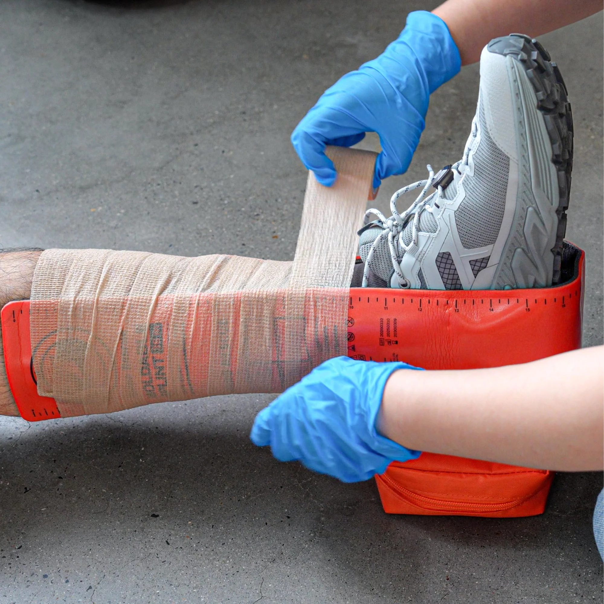 Rhino Rescue™ First Aid Splint Medical Splint Kits Folded for Bone Fractures Keep Bones in Position (Folded) - Image 8