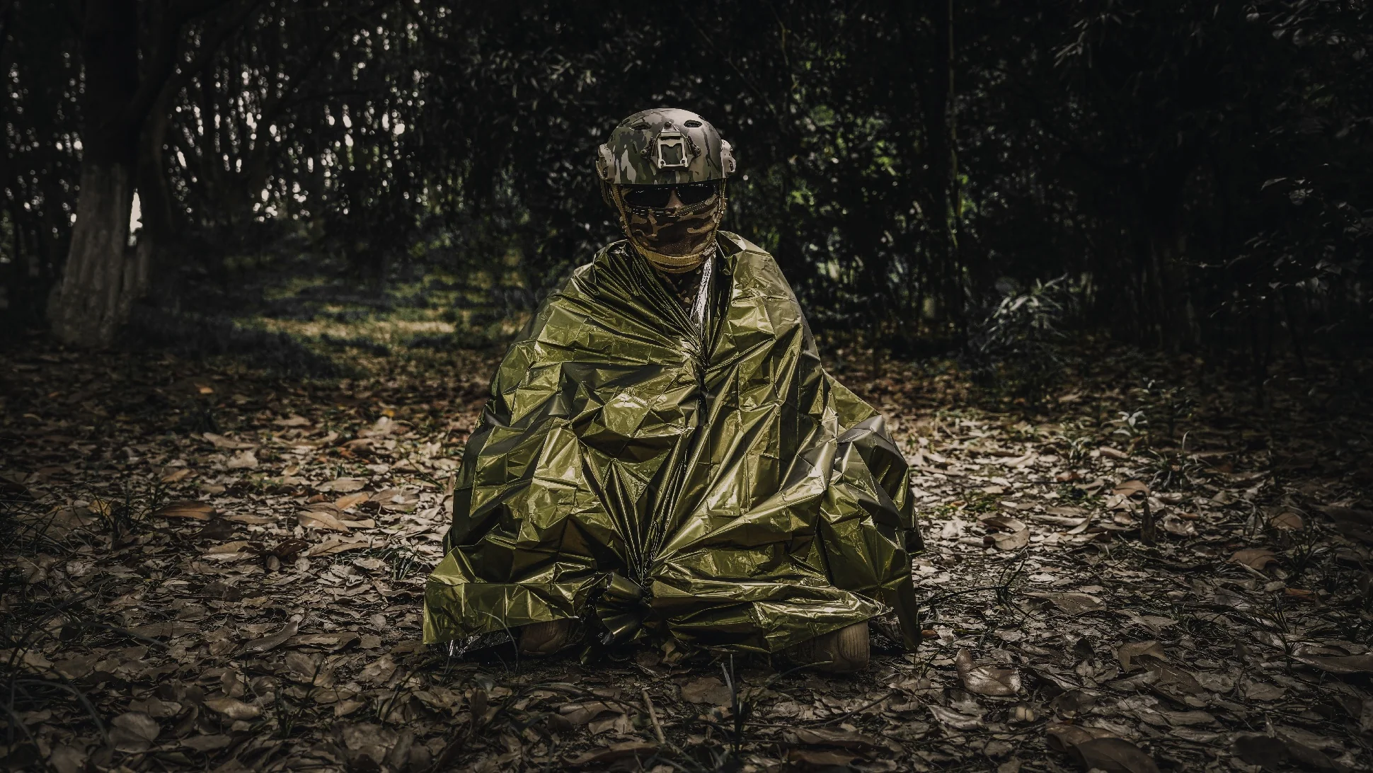 Rhino Rescue™ Emergency Blanket Mylar Emergency Blankets for Survival - Image 3